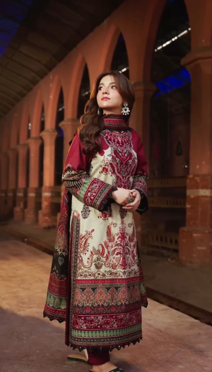 Elegant Maroon & Cream Printed Digital Printed 3-Piece Dress Set - Image 2