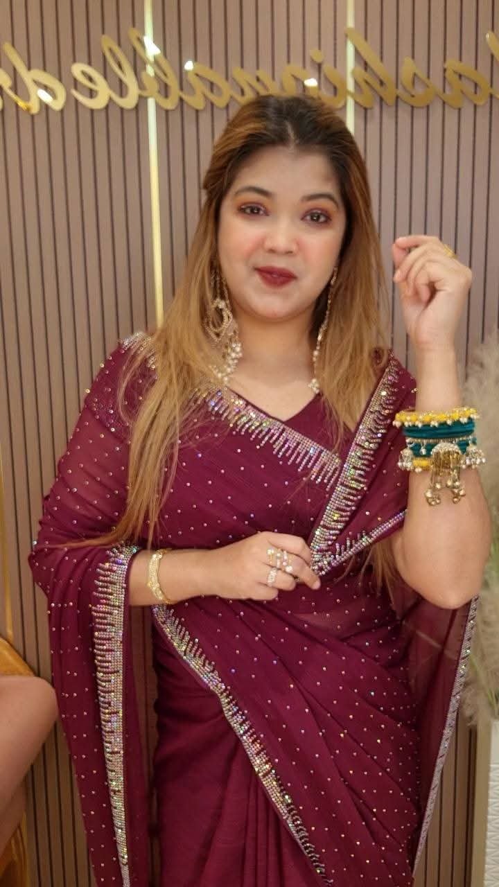 White Gold ইন্ডিয়ান জর্জেট শাড়ি – ব্লাউজ পিসসহ (R)